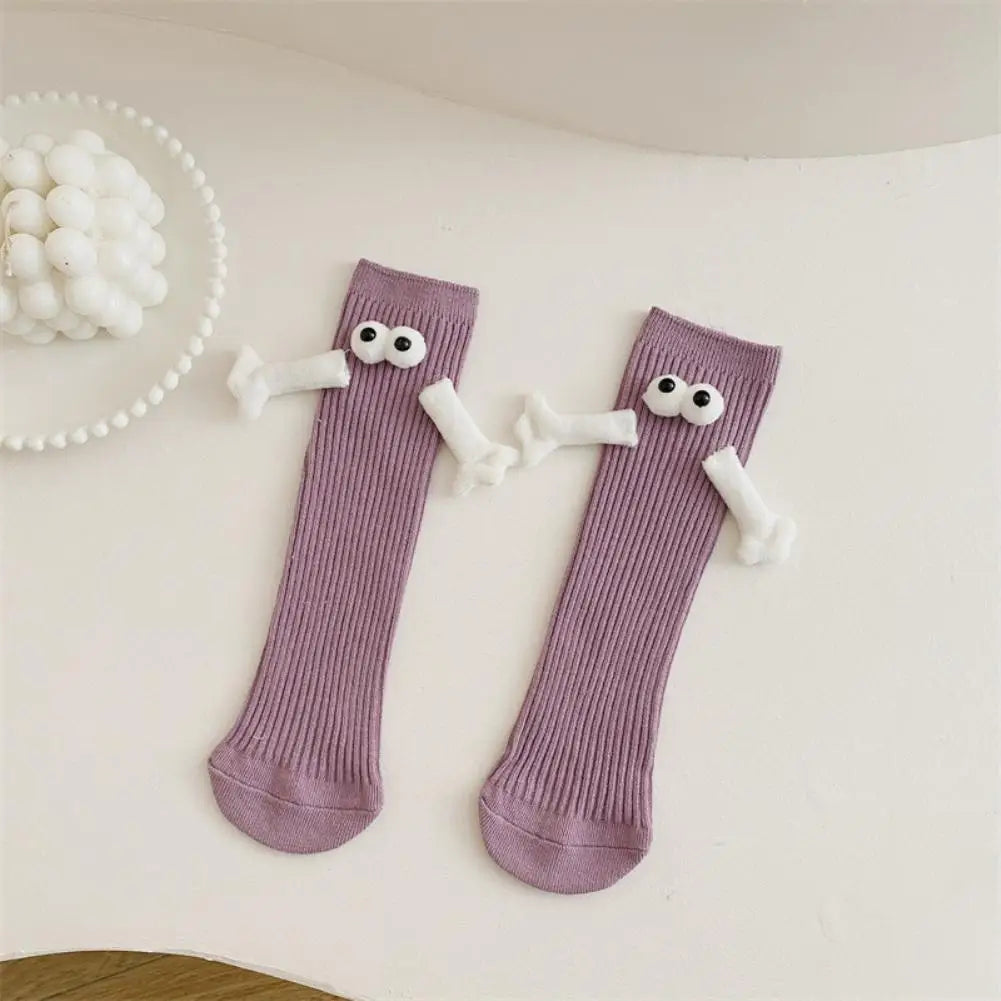 MY FUNKY MAGNETIC HOLDING HANDS SOCKS